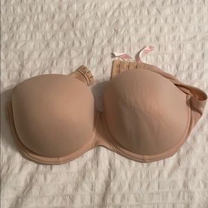 Victoria’s Secret Strapless bra